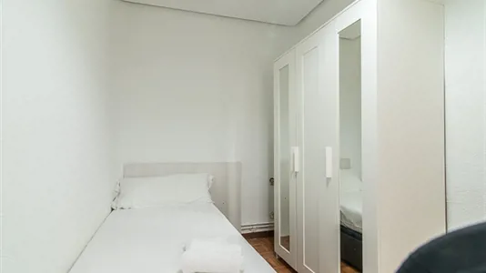 Rooms in Madrid Retiro - photo 2