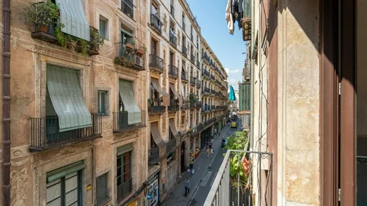 Rooms in Barcelona Ciutat Vella - photo 5