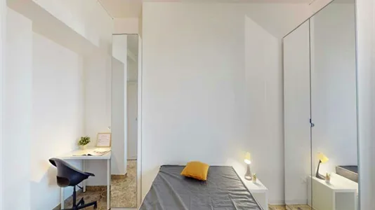 Rooms in Milano Zona 4 - Vittoria, Forlanini - photo 1