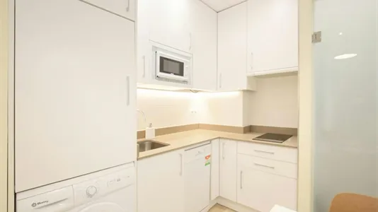 Apartments in Madrid Chamberí - photo 10