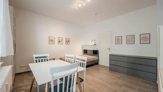 Apartments in Berlin Mitte - photo 4