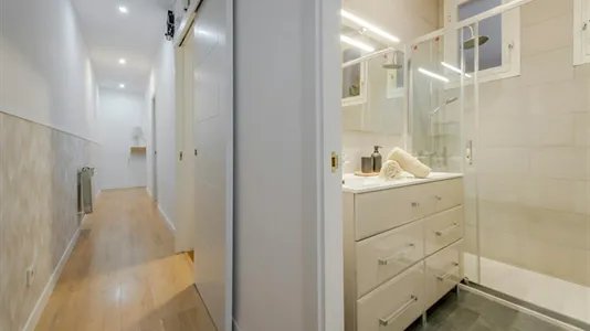 Rooms in Madrid Chamberí - photo 8