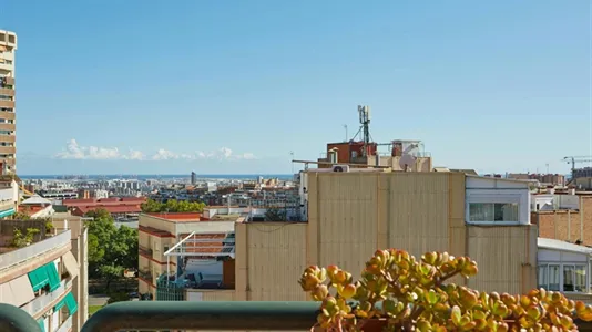 Apartments in Cornellà de Llobregat - photo 5