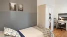 Room for rent, Turin, Piemonte, &lt;span class=&quot;blurred street&quot; onclick=&quot;ProcessAdRequest(12310155)&quot;&gt;&lt;span class=&quot;hint&quot;&gt;See streetname&lt;/span&gt;[xxxxxxxxxxxxx]&lt;/span&gt;