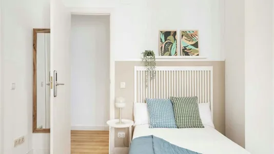 Rooms in Madrid Retiro - photo 2