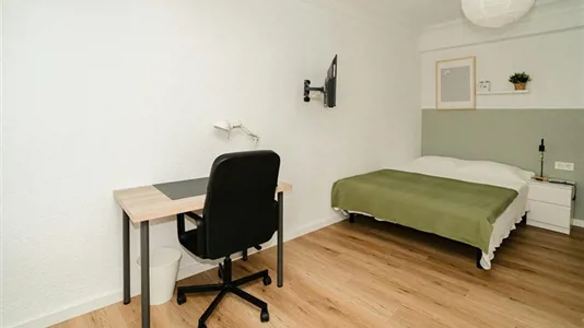 Rooms in Zaragoza - photo 3