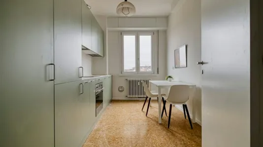 Rooms in Milano Zona 6 - Barona, Lorenteggio - photo 2
