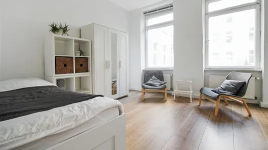 Apartments in Berlin Pankow - photo 1