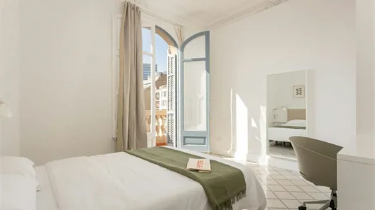 Rooms in Barcelona Les Corts - photo 1