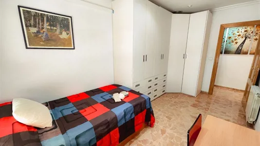 Rooms in Elche/Elx - photo 1