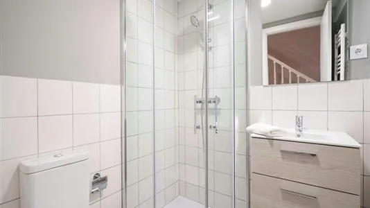 Rooms in Madrid Chamberí - photo 10