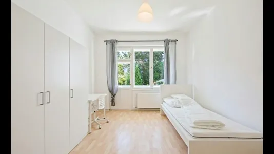 Rooms in Berlin Neukölln - photo 1