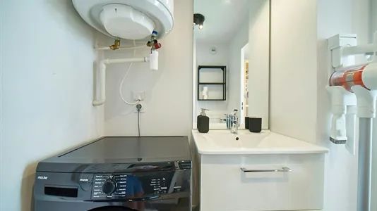 Apartments in Lyon - photo 9