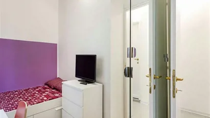 Room for rent in Milano Zona 1 - Centro storico, Milan