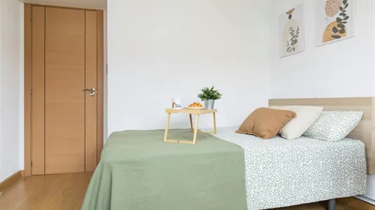 Rooms in Adaro - photo 2