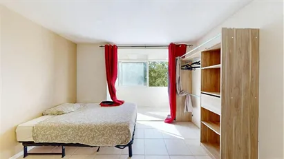 Room for rent in Avignon, Provence-Alpes-Côte d'Azur