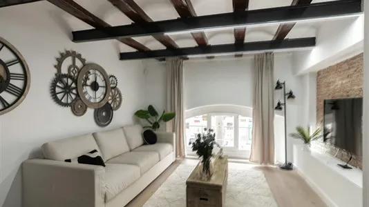 Apartments in Barcelona Ciutat Vella - photo 3