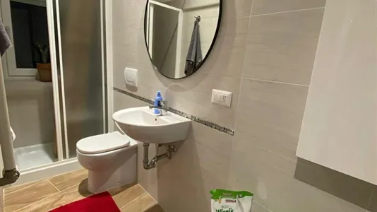 Rooms in Roma Municipio VIII – Appia Antica - photo 6