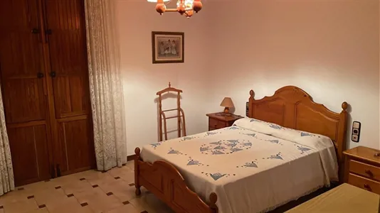 Rooms in Alcàntera de Xúquer - photo 1