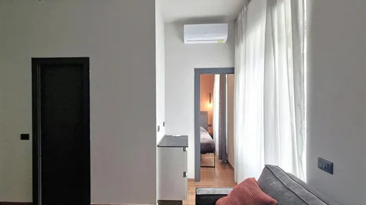 Apartments in Milano Zona 8 - Fiera, Gallaratese, Quarto Oggiaro - photo 2