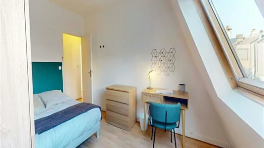 Rooms in Paris 8ème arrondissement - photo 3