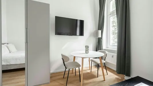 Apartments in Location is not specified - photo 5