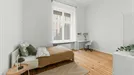 Room for rent, Berlin, &lt;span class=&quot;blurred street&quot; onclick=&quot;ProcessAdRequest(13722712)&quot;&gt;&lt;span class=&quot;hint&quot;&gt;See streetname&lt;/span&gt;[xxxxxxxxxxxxx]&lt;/span&gt;