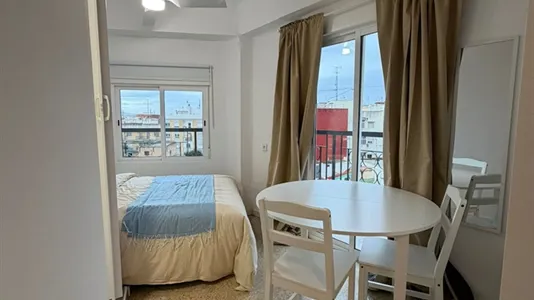 Rooms in Burjassot - photo 3