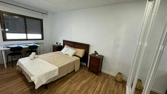 Rooms in Madrid Ciudad Lineal - photo 4
