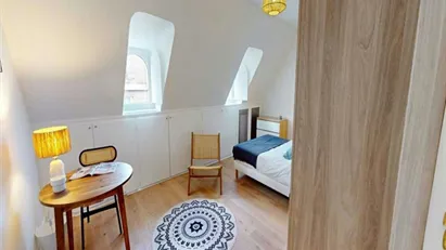 Room for rent in Paris 8ème arrondissement, Paris