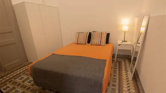 Rooms in Barcelona Eixample - photo 2