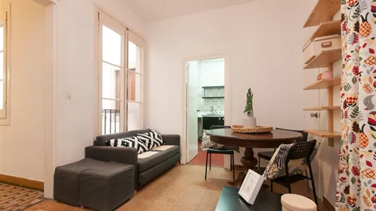 Rooms in Barcelona Ciutat Vella - photo 10