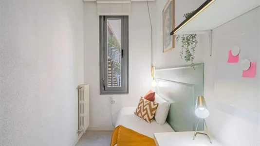 Rooms in Madrid Centro - photo 8