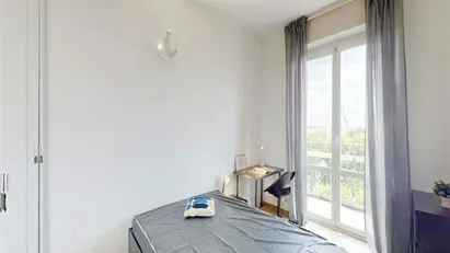 Room for rent in Milano Zona 4 - Vittoria, Forlanini, Milan