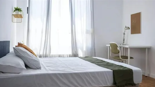 Rooms in Valencia Ciutat Vella - photo 4