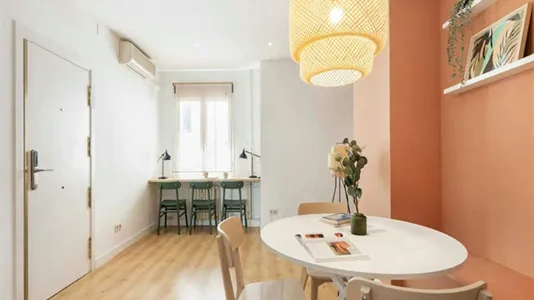 Rooms in Madrid Retiro - photo 10