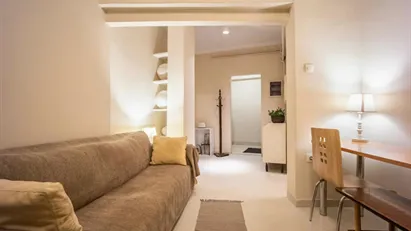 Apartment for rent in Athens Akropoli, Athens