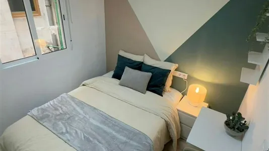 Rooms in Valencia Ciutat Vella - photo 4