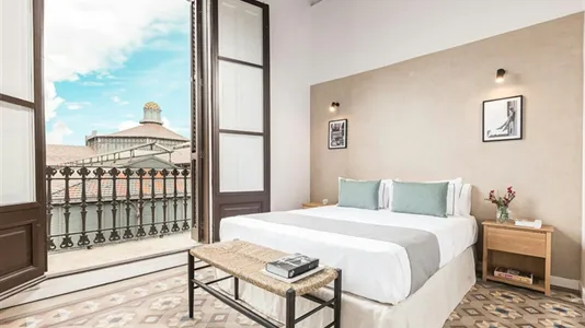 Apartments in Barcelona Ciutat Vella - photo 9