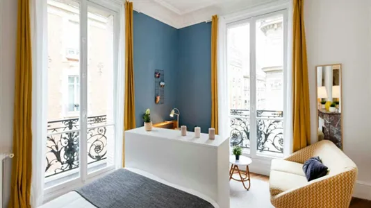 Rooms in Paris 16ème arrondissement (South) - photo 2