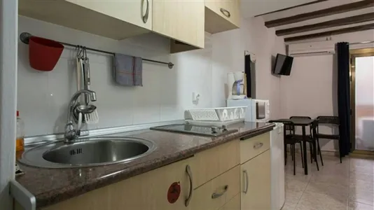 Apartments in Barcelona Ciutat Vella - photo 9