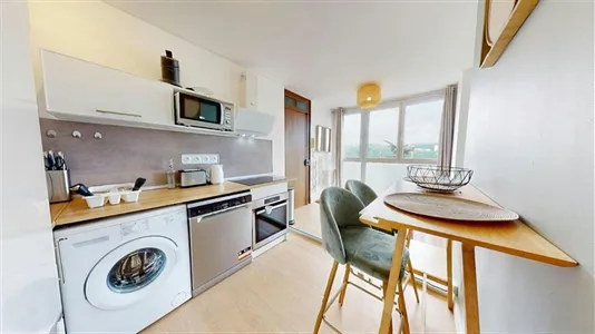 Rooms in Lyon - photo 5