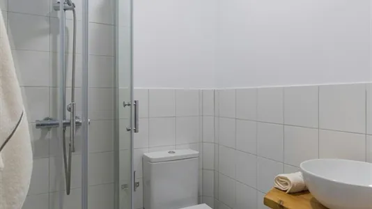 Rooms in Madrid Chamberí - photo 10