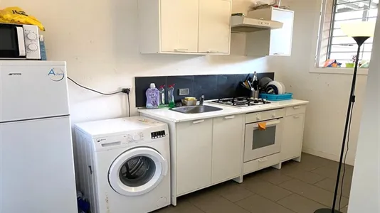 Rooms in Roma Municipio VI – Roma Delle Torri - photo 7