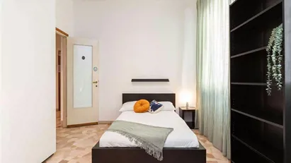 Room for rent in Milano Zona 6 - Barona, Lorenteggio, Milan