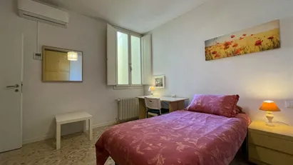 Room for rent in Florence, Toscana