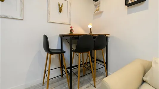 Rooms in Madrid Chamberí - photo 4