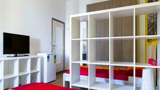 Rooms in Milano Zona 8 - Fiera, Gallaratese, Quarto Oggiaro - photo 5