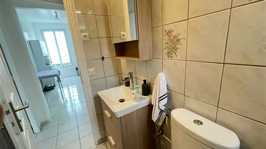 Apartments in Nanterre - photo 8