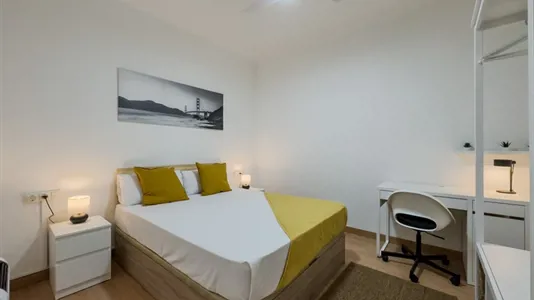 Rooms in L'Hospitalet de Llobregat - photo 1